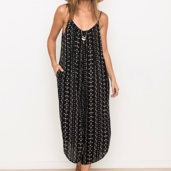 🦋 HP 🦋 Spaghetti Strap Jumpsuit w/ Arrow Print - Picture 8 of 8